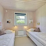 Dom wakacyjny Chrisse - 550m From The Sea By Interhome *