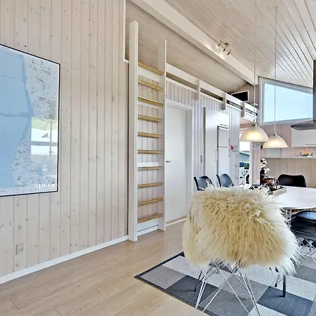 Chrisse - 550m From The Sea By Interhome بيت للعطل