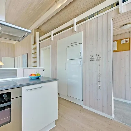 Chrisse - 550m From The Sea By Interhome بيت للعطل