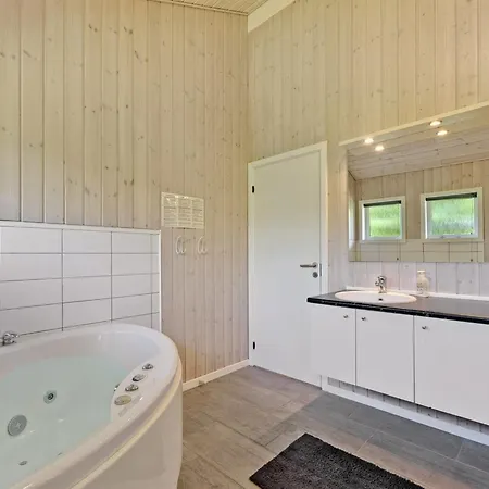 Prázdninový dům Chrisse - 550m From The Sea By Interhome