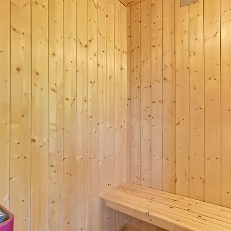 Prázdninový dům Chrisse - 550m From The Sea By Interhome *