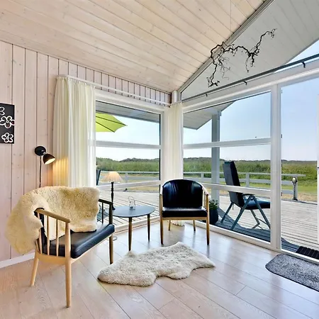 Chrisse - 550m From The Sea By Interhome