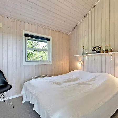 Chrisse - 550m From The Sea By Interhome *