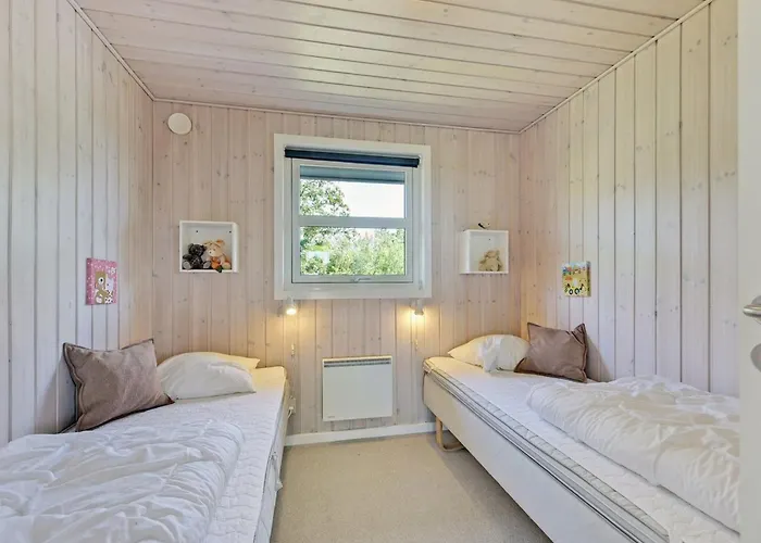 Holiday home Chrisse - 550m From The Sea By Interhome *