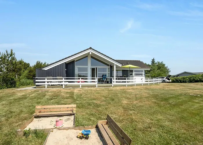 Chrisse - 550m From The Sea By Interhome *