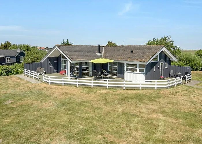 Holiday home Chrisse - 550m From The Sea By Interhome *