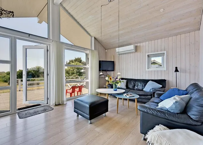 Holiday home Chrisse - 550m From The Sea By Interhome *