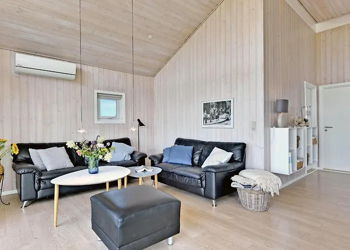 Chrisse - 550m From The Sea By Interhome * Lakolk